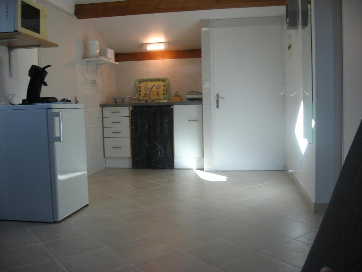 T 2 Avec Velux Sous Les Combes De 34 M2 Apartment La Londe-les-Maures Exterior foto