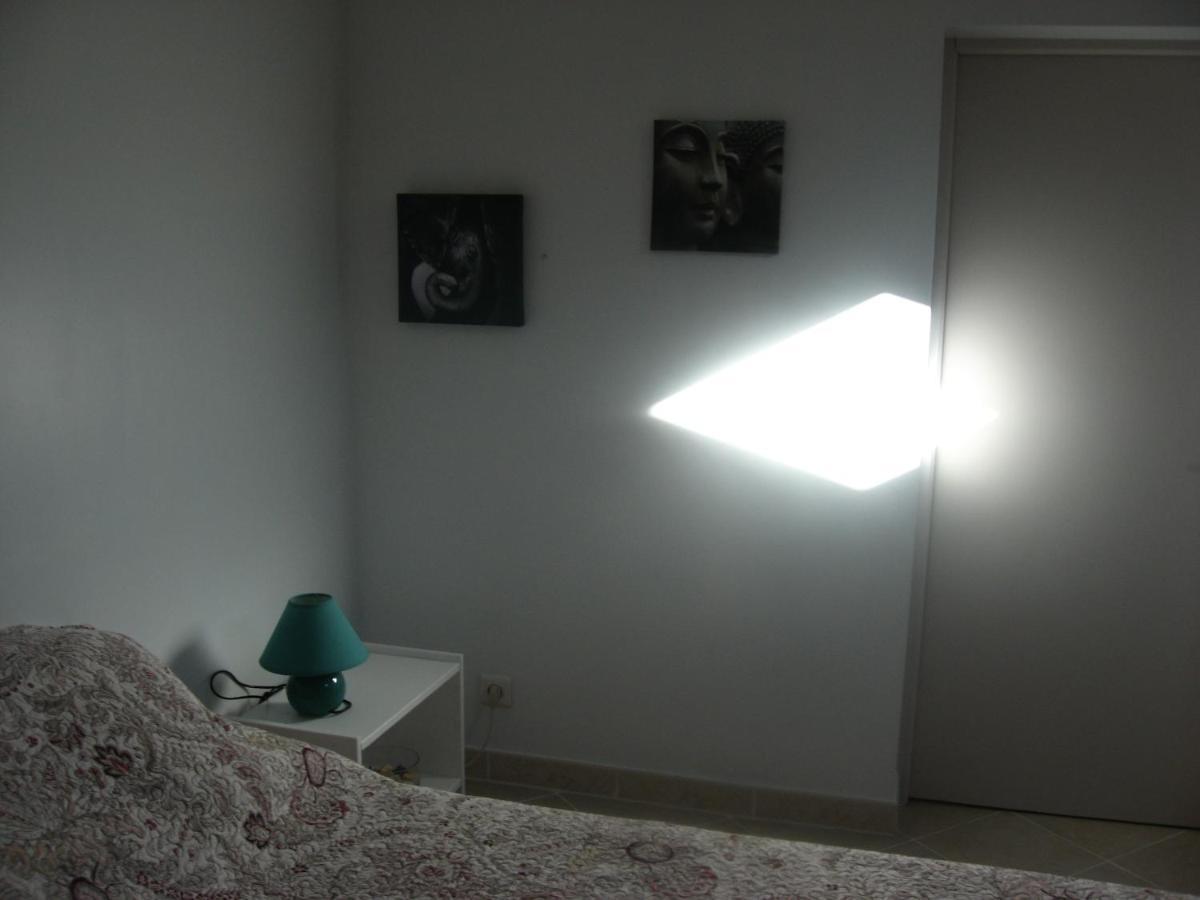 T 2 Avec Velux Sous Les Combes De 34 M2 Apartment La Londe-les-Maures Exterior foto