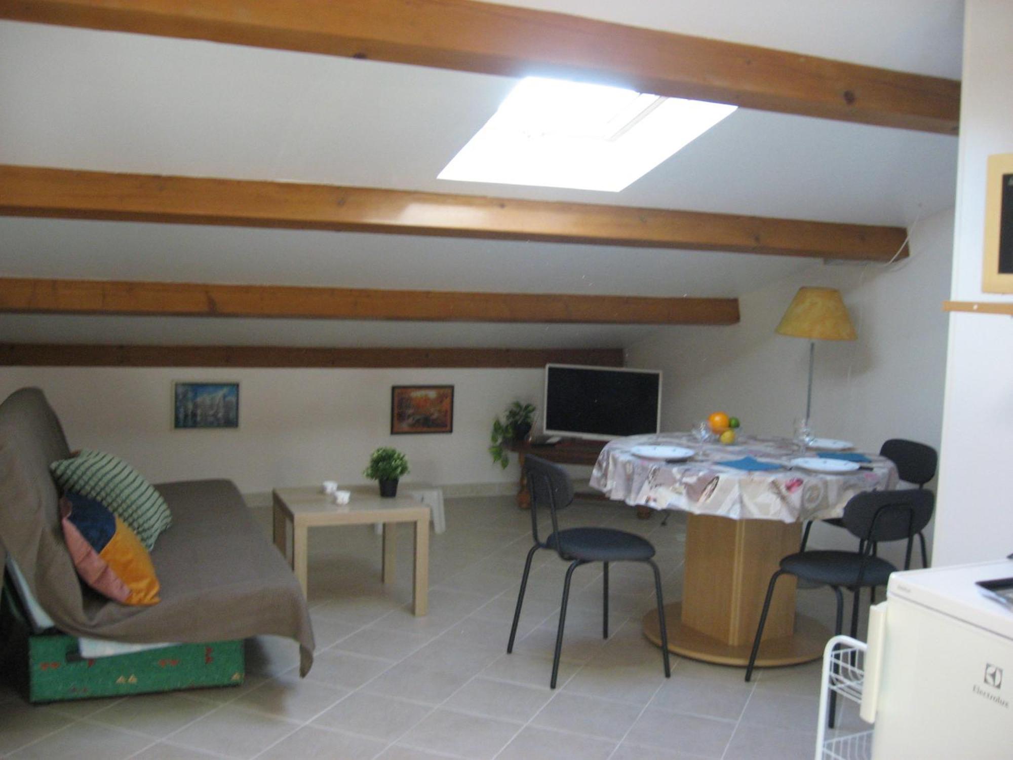 T 2 Avec Velux Sous Les Combes De 34 M2 Apartment La Londe-les-Maures Exterior foto